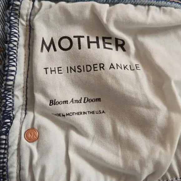 Mother Denim The Insider Ankle in Bloom And Doom Size 33
